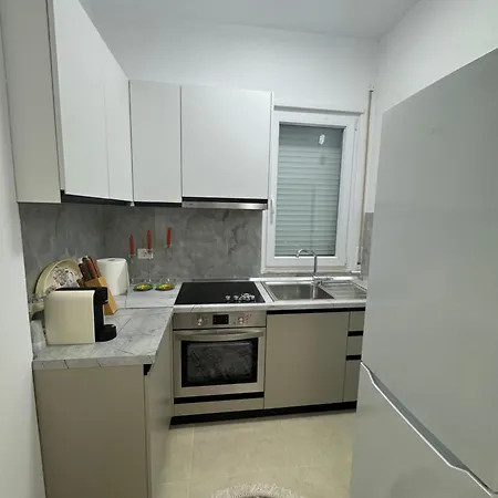 Apartment Aron *
