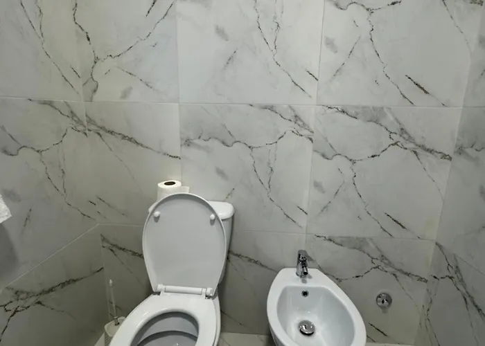 Aron 公寓 地拉那